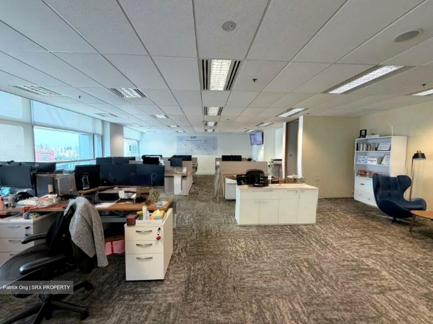 Bank Of China Building (D1), Office #524786791